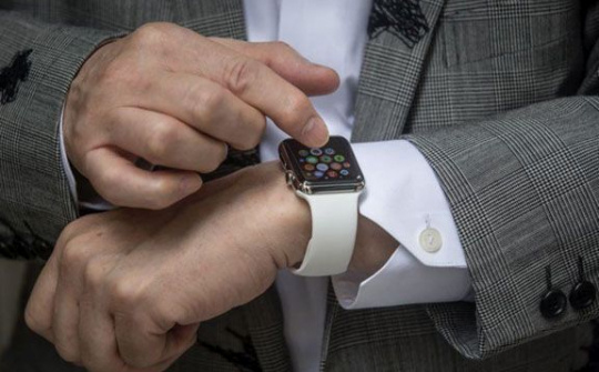 AirPods và Apple Watch sẽ tiếp tục giúp Apple "bay cao" trong 2020