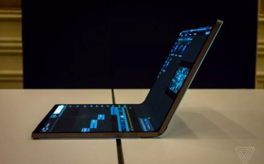 Intel công bố laptop màn hình gập tại CES 2020