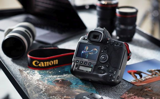 Canon EOS-1D X Mark III - Tiếp bước một huyền thoại