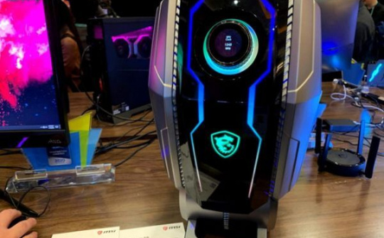 MSI trình làng PC cấu hình "khủng", thiết kế hầm hố