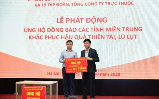 VNPT ủng hộ 10 tỷ đồng hỗ trợ 5 tỉnh miền Trung khắc phục hậu quả bão lụt