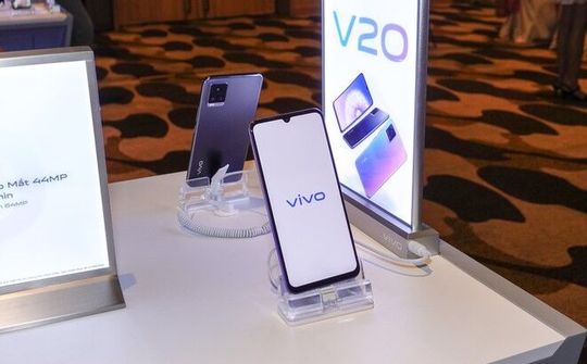 Vivo V20 ra mắt với thiết kế siêu mỏng, giá 8,49 triệu đồng