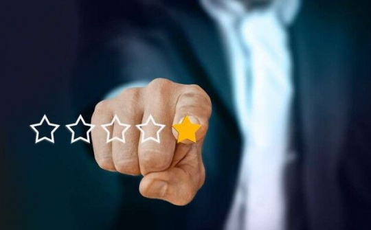 42% đánh giá trên Amazon là giả mạo