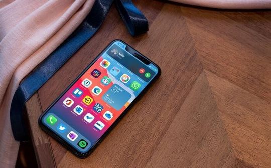 Apple phát hành iOS 14.2.1 để sửa lỗi trên iPhone 12