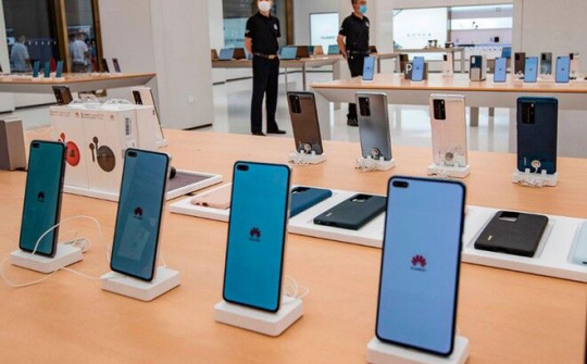 Thị phần smartphone Huawei sẽ giảm xuống còn 4% vào năm tới