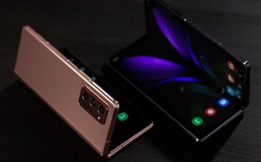 Samsung sẵn sàng ra mắt 4 mẫu điện thoại gập lại vào năm sau