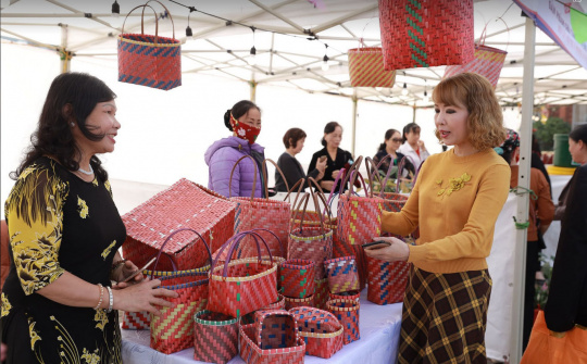 “Chung tay giảm rác thải nhựa vì Vịnh Hạ Long xanh”