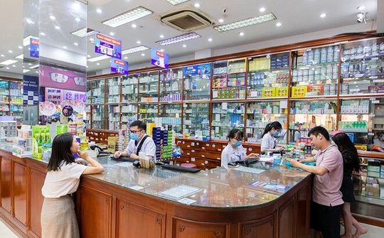 FPT Retail đẩy mạnh chuỗi cửa hàng dược phẩm Long Châu