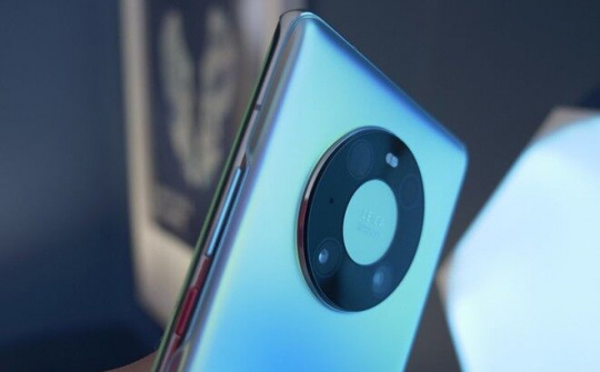 Huawei Mate 40 Pro lên kệ tại thị trường Singapore