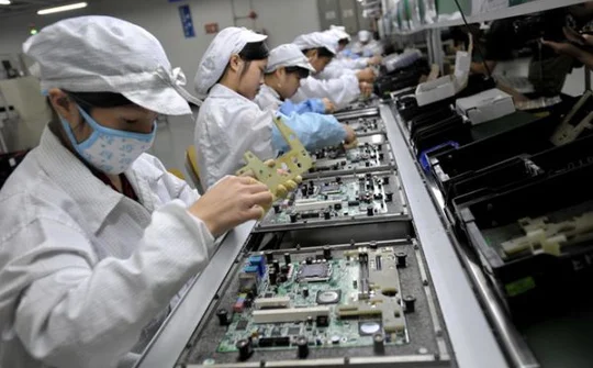 Foxconn đã bắt đầu sản xuất mặt nạ y tế