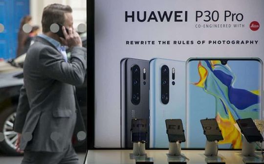 Doanh số smartphone Huawei có thể giảm tới 20% trong năm nay