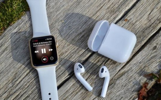 AirPods giúp Apple củng cố vị trí số 1 trên thị trường thiết bị đeo