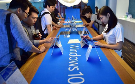 Microsoft đạt mục tiêu 1 tỉ thiết bị chạy Windows 10