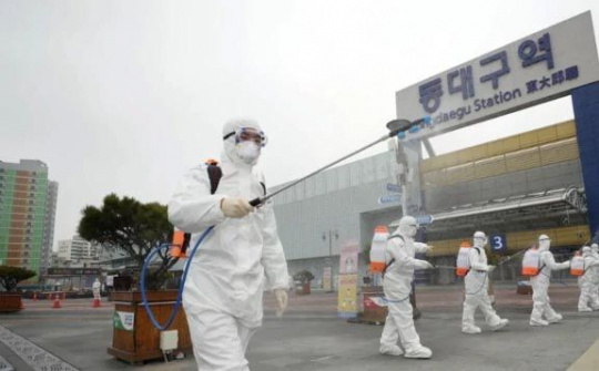 Tới lượt LG phải đóng cửa nhà máy vì lo ngại virus corona