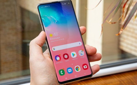 Doanh số smartphone Galaxy S20 bị ảnh hưởng nặng nề bởi Covid-19