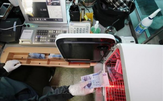 Xu hướng mua sắm "H.O.L.O" lên ngôi thời dịch bệnh