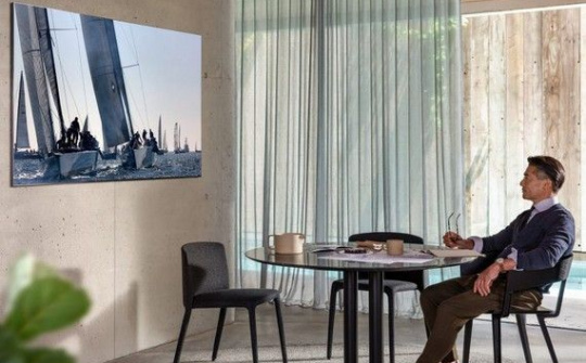 Samsung ra mắt TV QLED 8K vô cực đầu tiên tại Việt Nam