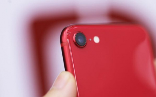 iPhone SE 2020 về Việt Nam với giá 12,7 triệu đồng