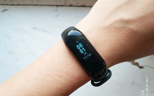 Xiaomi Mi Band 3 và 4 đã có thể mở khóa laptop