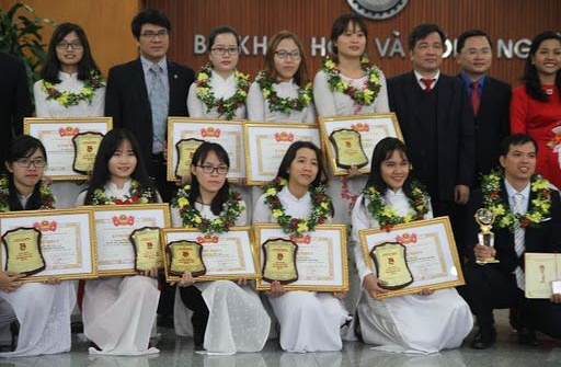 Vun mầm cho những "bông hoa" trong lĩnh vực khoa học - công nghệ