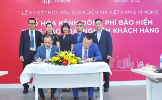 Ví MoMo và AIA hợp tác mở kênh đóng phí bảo hiểm