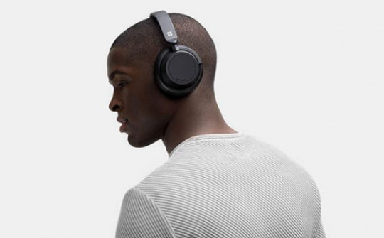 Surface Headphones 2 được bán với giá rẻ hơn tiền nhiệm đến 100 USD