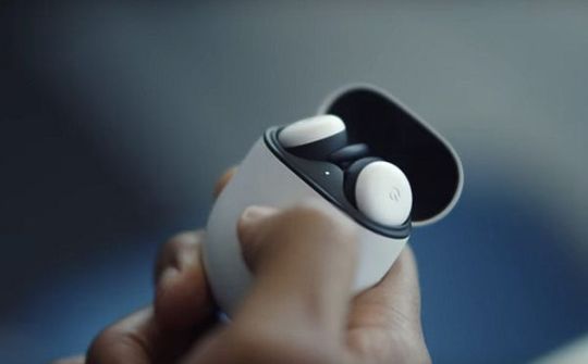 Ví MoMo hỗ trợ người dùng xác thực tài khoản đúng hạn