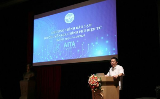 Khai giảng chương trình đào tạo 100 chuyên gia Chính phủ điện tử