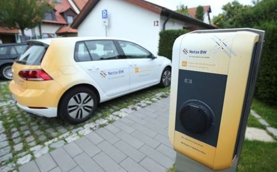 Chính phủ Đức dành nửa tỷ euro để xây dựng trạm sạc pin ôtô điện