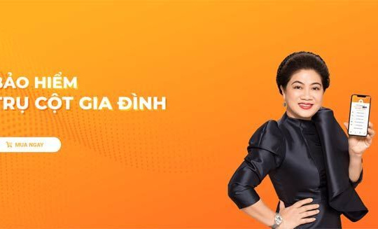 LIAN tặng bảo hiểm Trụ cột gia đình cho các nhà báo nhân ngày 21/6