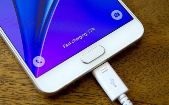 Công nghệ sạc không dây 100W sẽ đến với nhiều smartphone trong năm sau