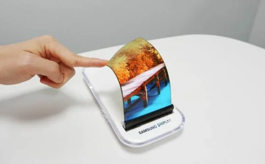 Samsung duy trì vị trí dẫn đầu trong thị trường màn hình smartphone