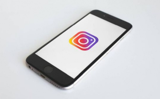 Instagram sẽ xóa bỏ các nội dung liên quan đến trị liệu chuyển đổi