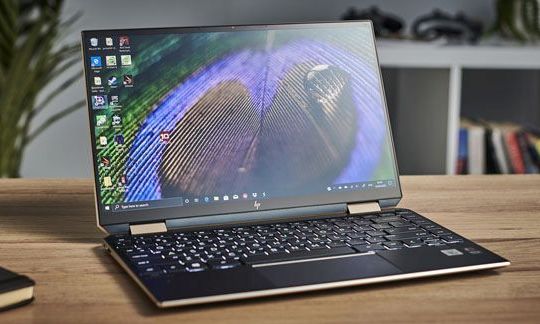 Lenovo và HP chiếm gần 50% thị trường laptop quý 2 năm 2020