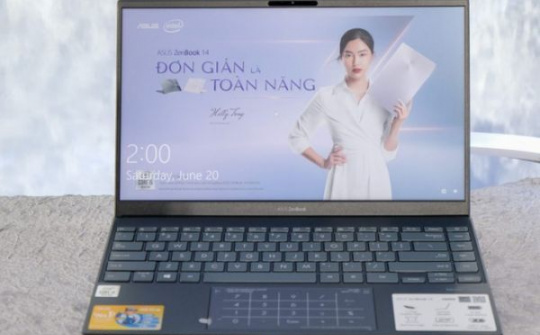 Laptop ZenBook 14 UX425 có thiết kế siêu mỏng nhẹ, giá 22,99 triệu đồng