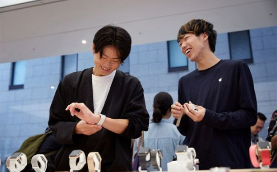 Apple duy trì thế độc tôn trên thị trường smartwatch toàn cầu