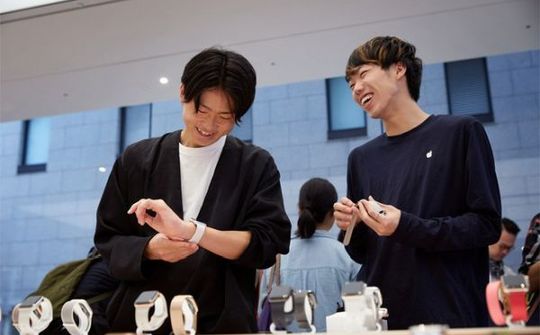 Apple duy trì thế độc tôn trên thị trường smartwatch toàn cầu