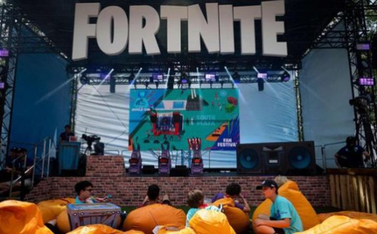 Microsoft ủng hộ Epic trong cuộc chiến với Apple