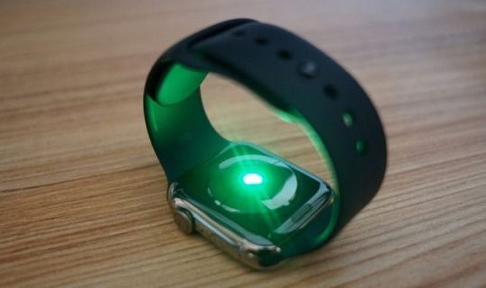 Apple Watch Series 6 trang bị tính năng đo nồng độ oxy trong máu đạt chuẩn
