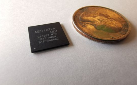 Sắp có laptop 5G tạo bởi Intel và MediaTek