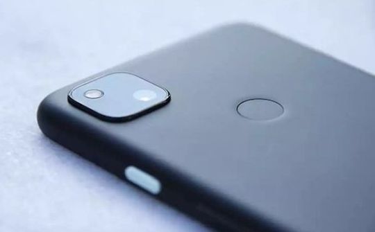 Google đang chuẩn bị cho việc gia nhập thị trường smartphone gập lại