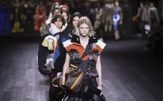 TikTok "bắt tay" giới thời trang, ra mắt chiến dịch #TikTokFashionMonth