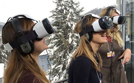 Doanh số thiết bị VR sẽ tăng trưởng trở lại vào năm 2021