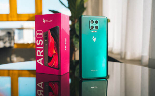 Vsmart ra mắt Aris Pro - điện thoại camera ẩn đầu tiên tại Việt Nam