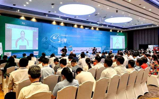 Thúc đẩy phát triển Chính phủ số: Cần cách nghĩ, cách làm mới