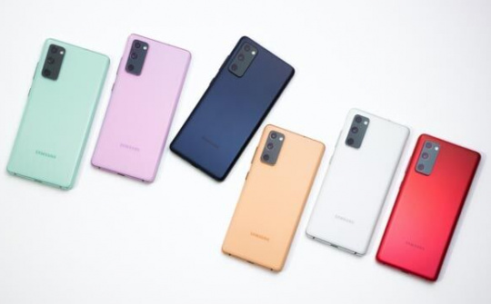 Samsung ra mắt Galaxy S20 FE, giá 15,99 triệu đồng
