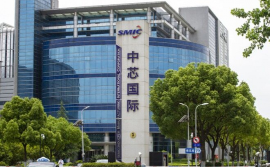 Mỹ áp dụng các hạn chế thương mại đối với SMIC