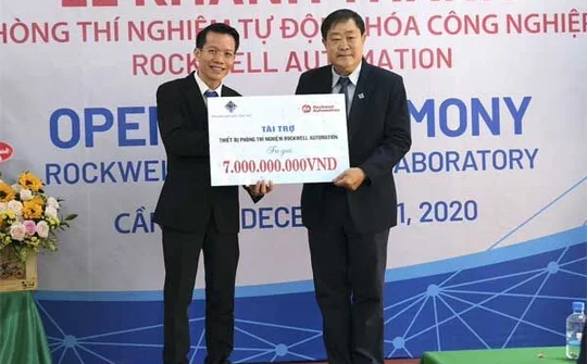 ĐH Cần Thơ có phòng Lab tự động hóa hiện đại trị giá hơn 7 tỷ đồng
