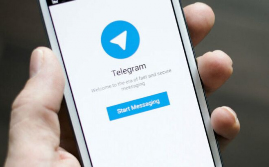 Apple bị kiện vì không xóa Telegram khỏi App Store