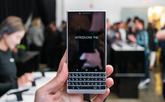 Cổ phiếu BlackBerry tăng hơn 200%